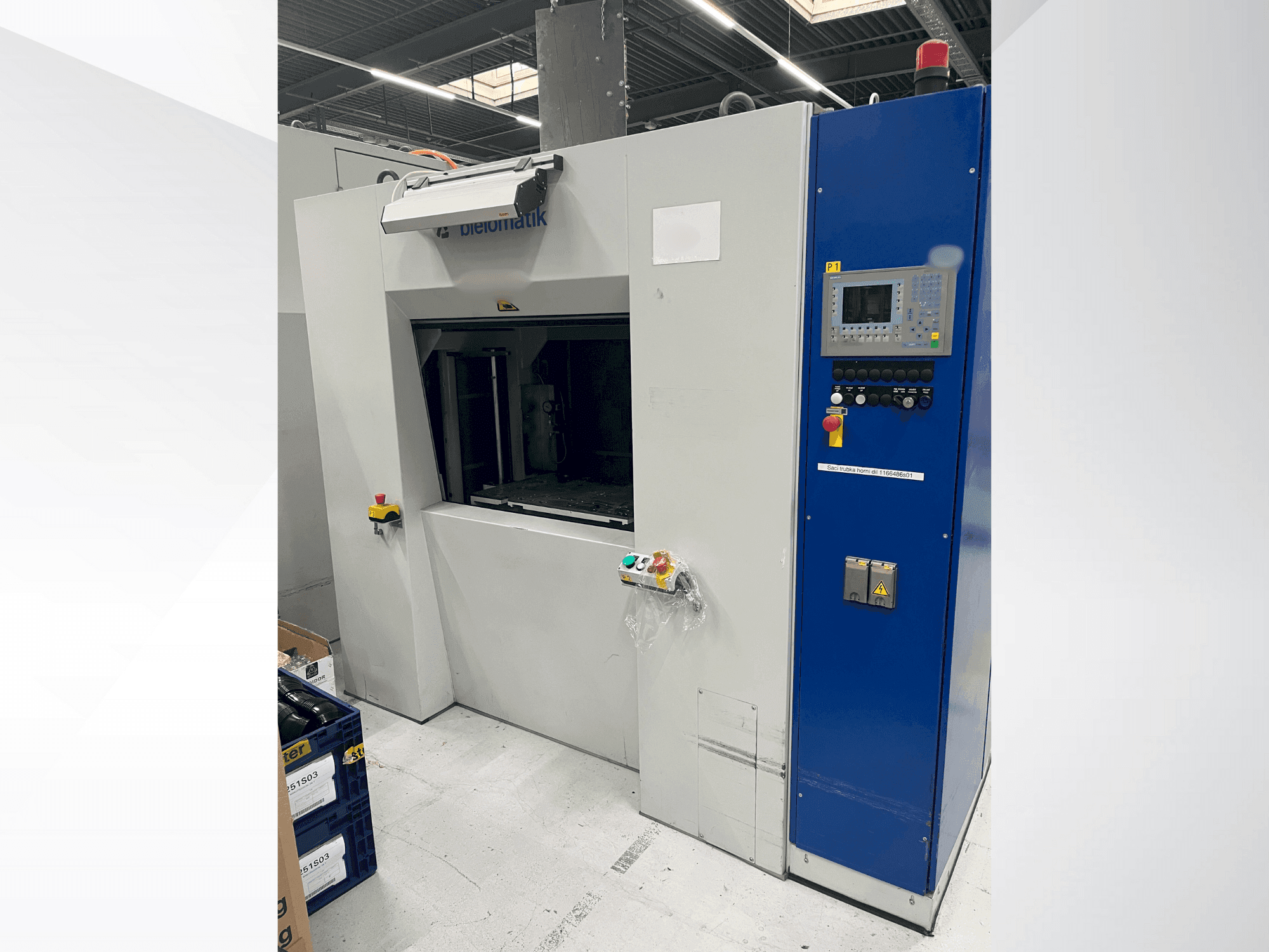 Front view of bielomatik K3212 machine