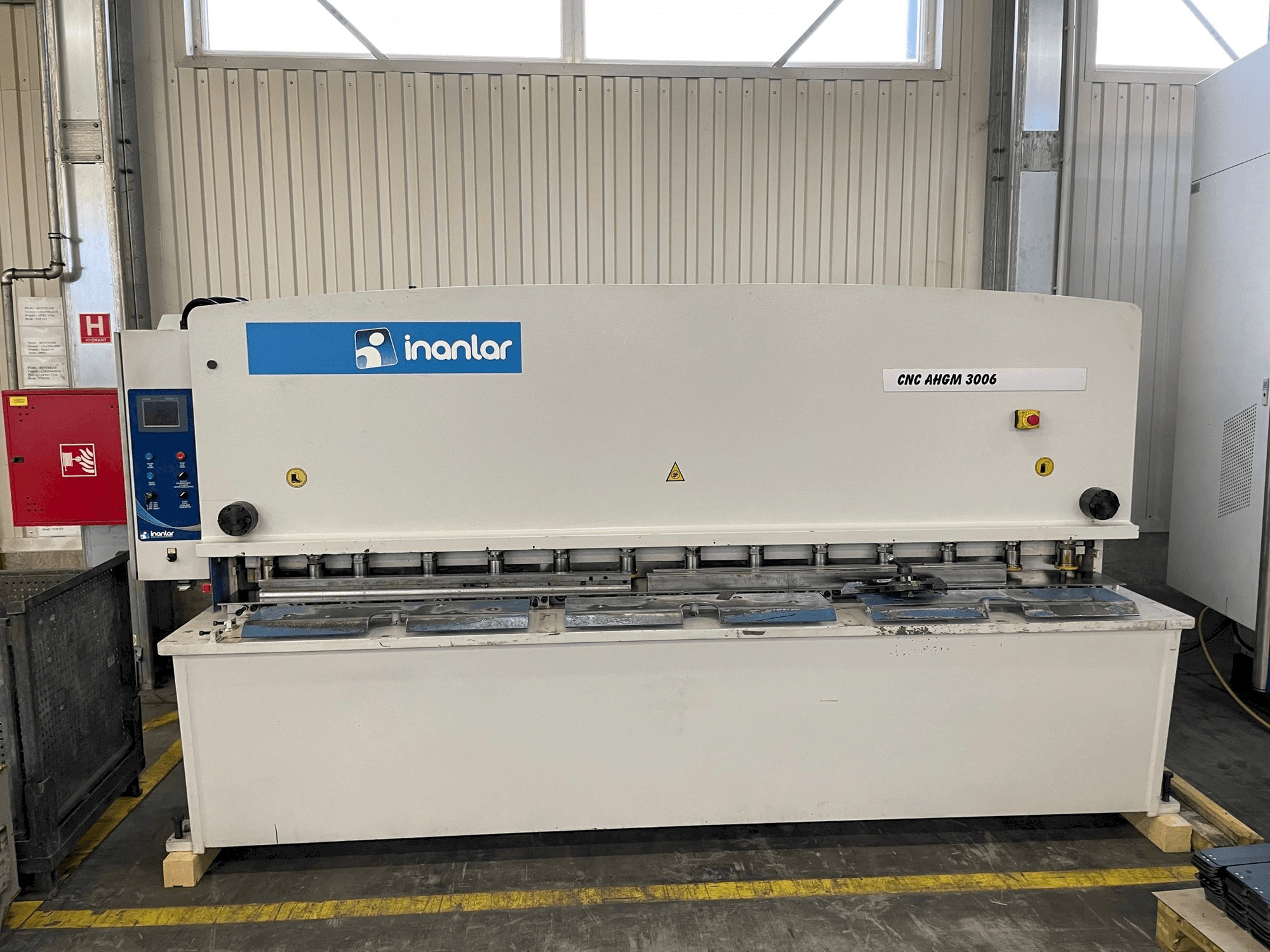Front view of Inanlar AHGM 3006 machine