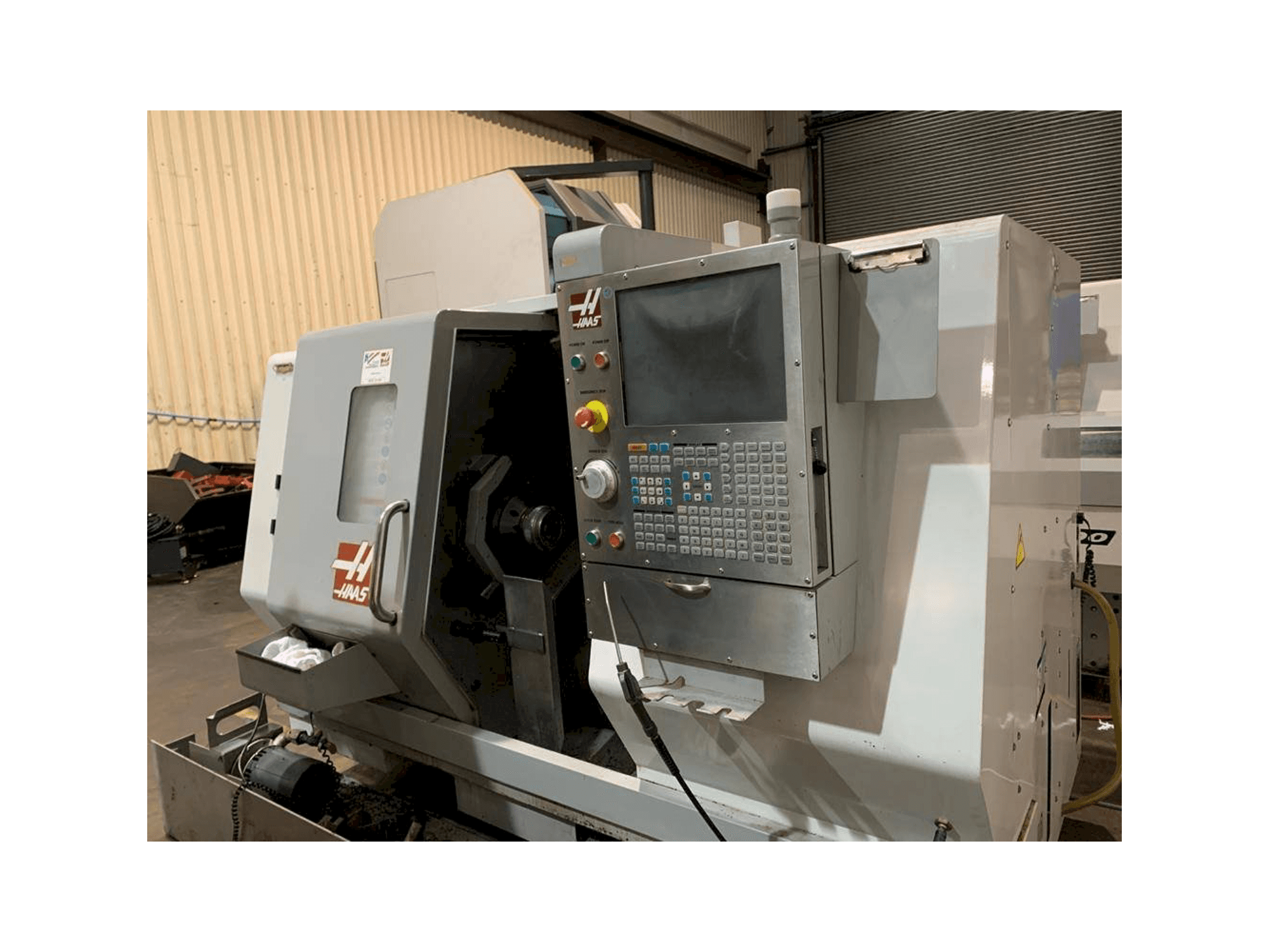 Front view of HAAS SL-20 machine