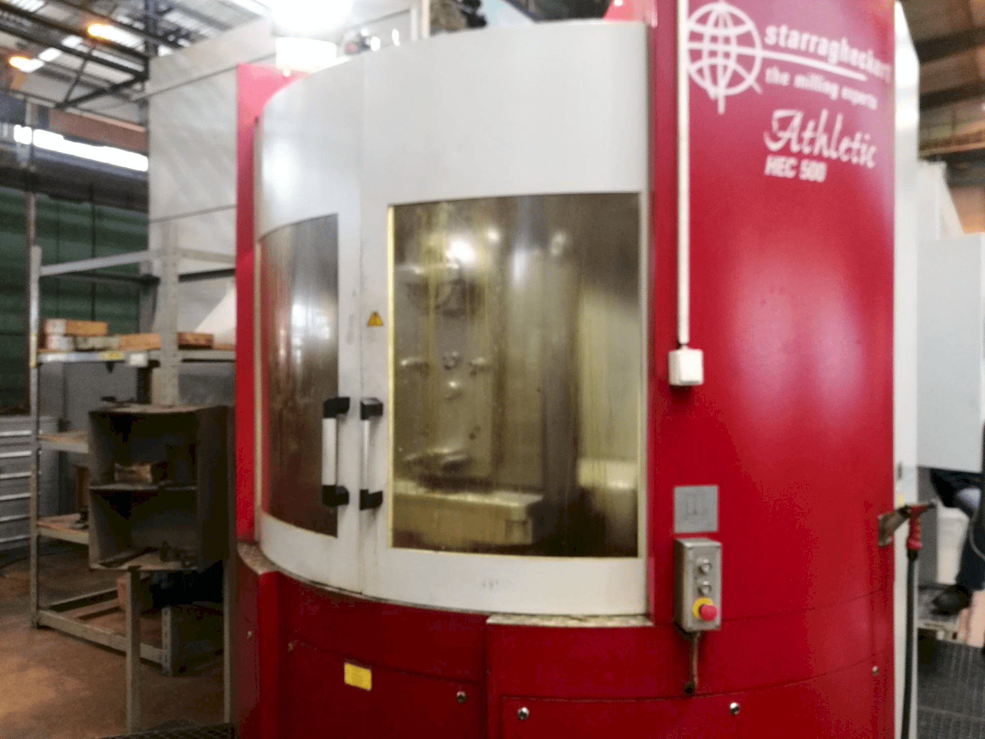 Front view of Starragheckert HEC 500 machine