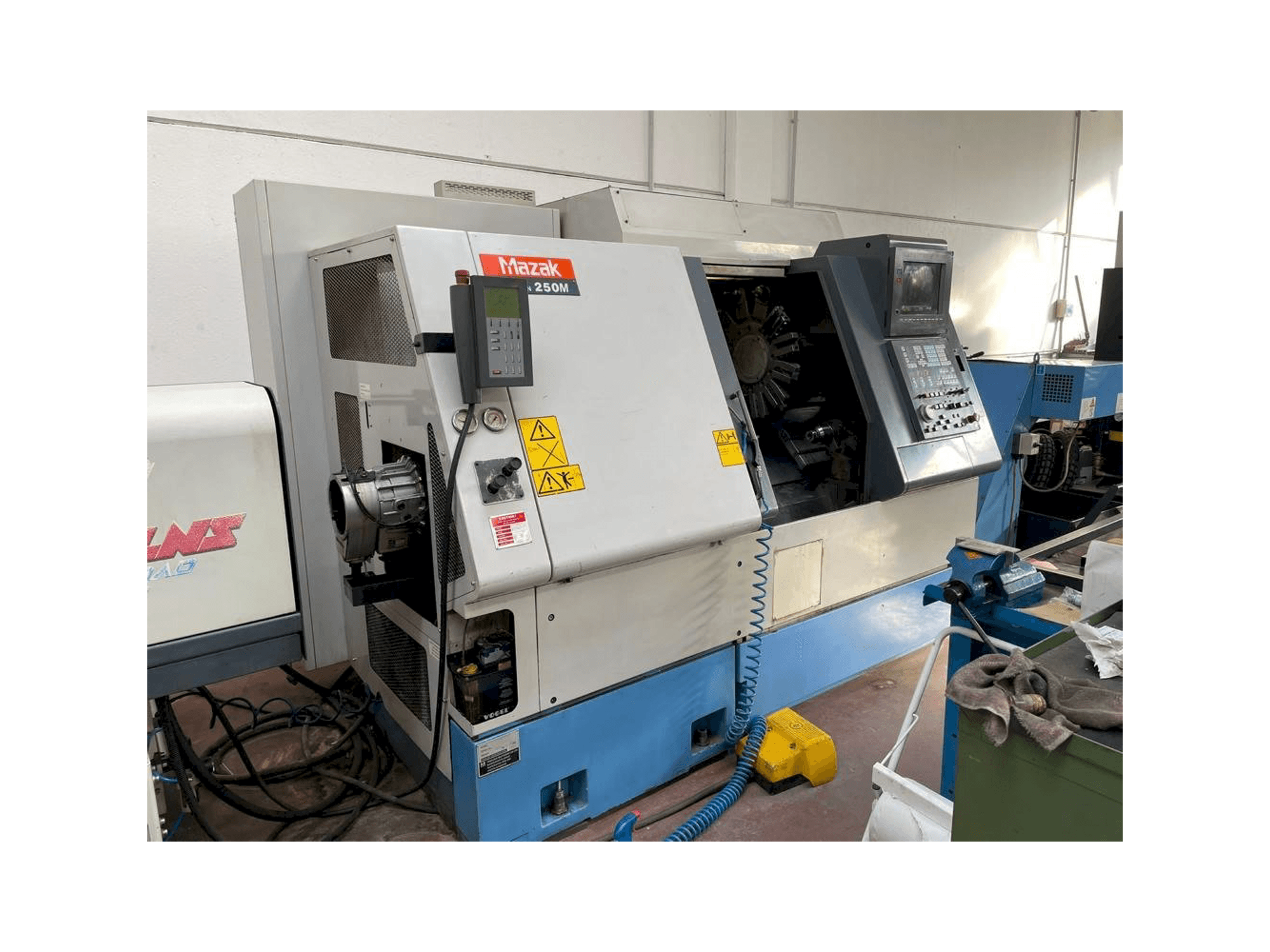 Front view of Mazak SQT 250M machine