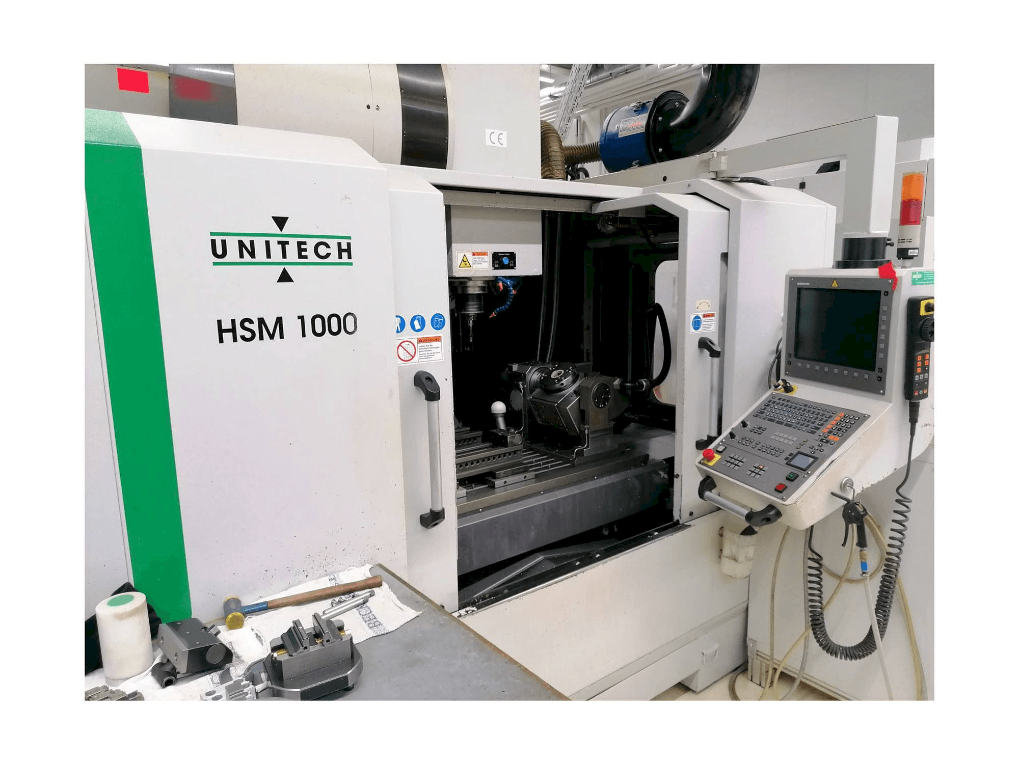Front view of UNITECH HSM1000 machine