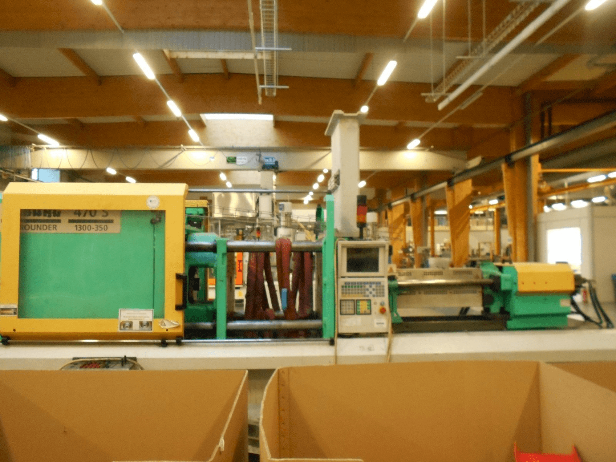 Front view of Arburg Allrounder 470 S 1300-350 machine