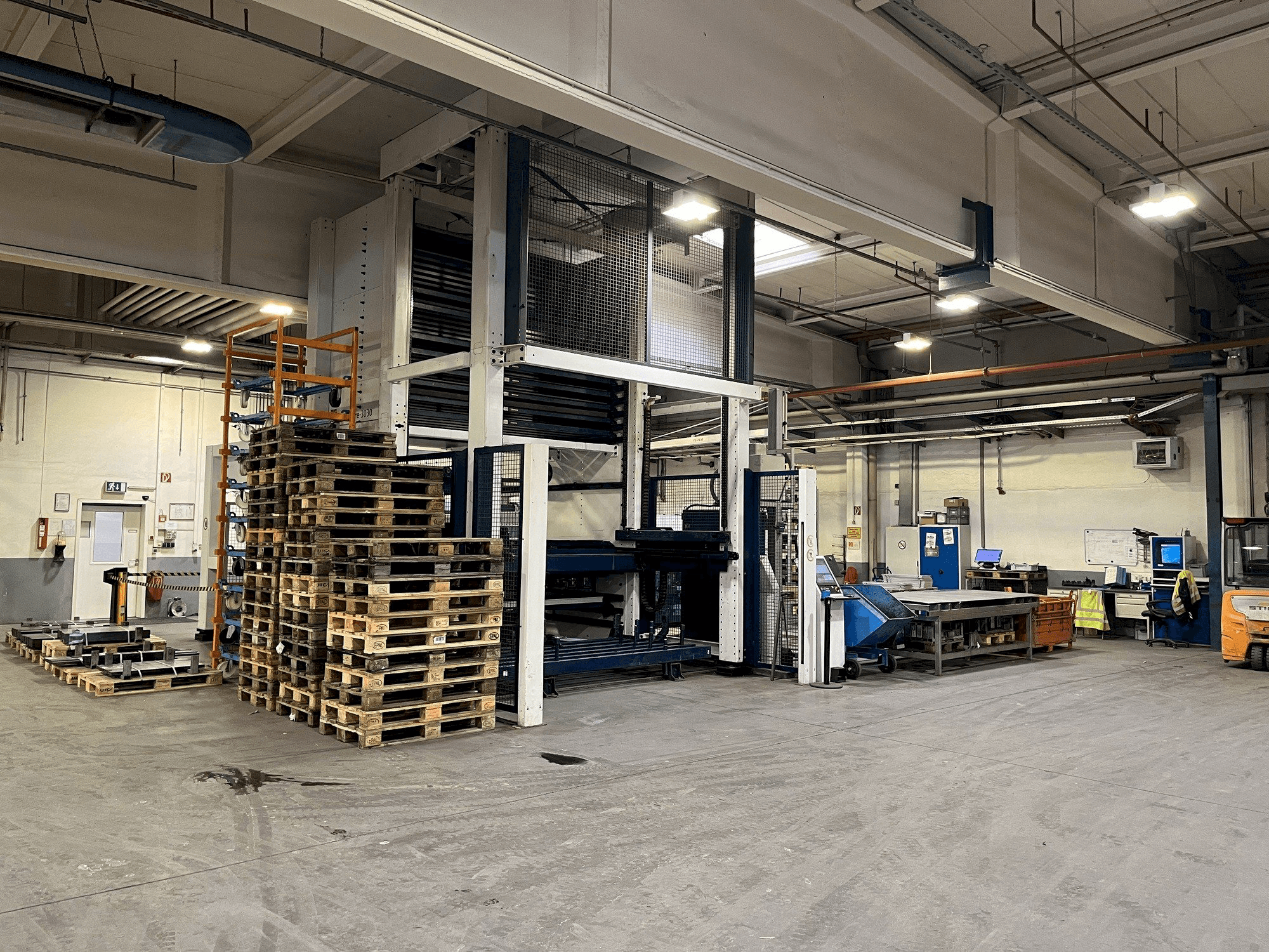 Front view of TRUMPF TruLaser 3030 L20 / Tru Store 3030 machine