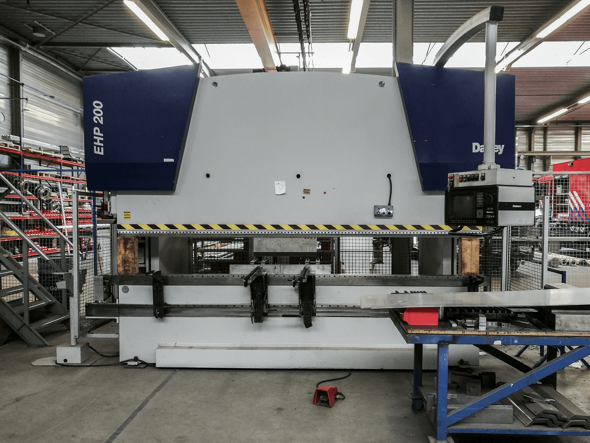 Front view of Darley EHP-LS200.36/31 Machine