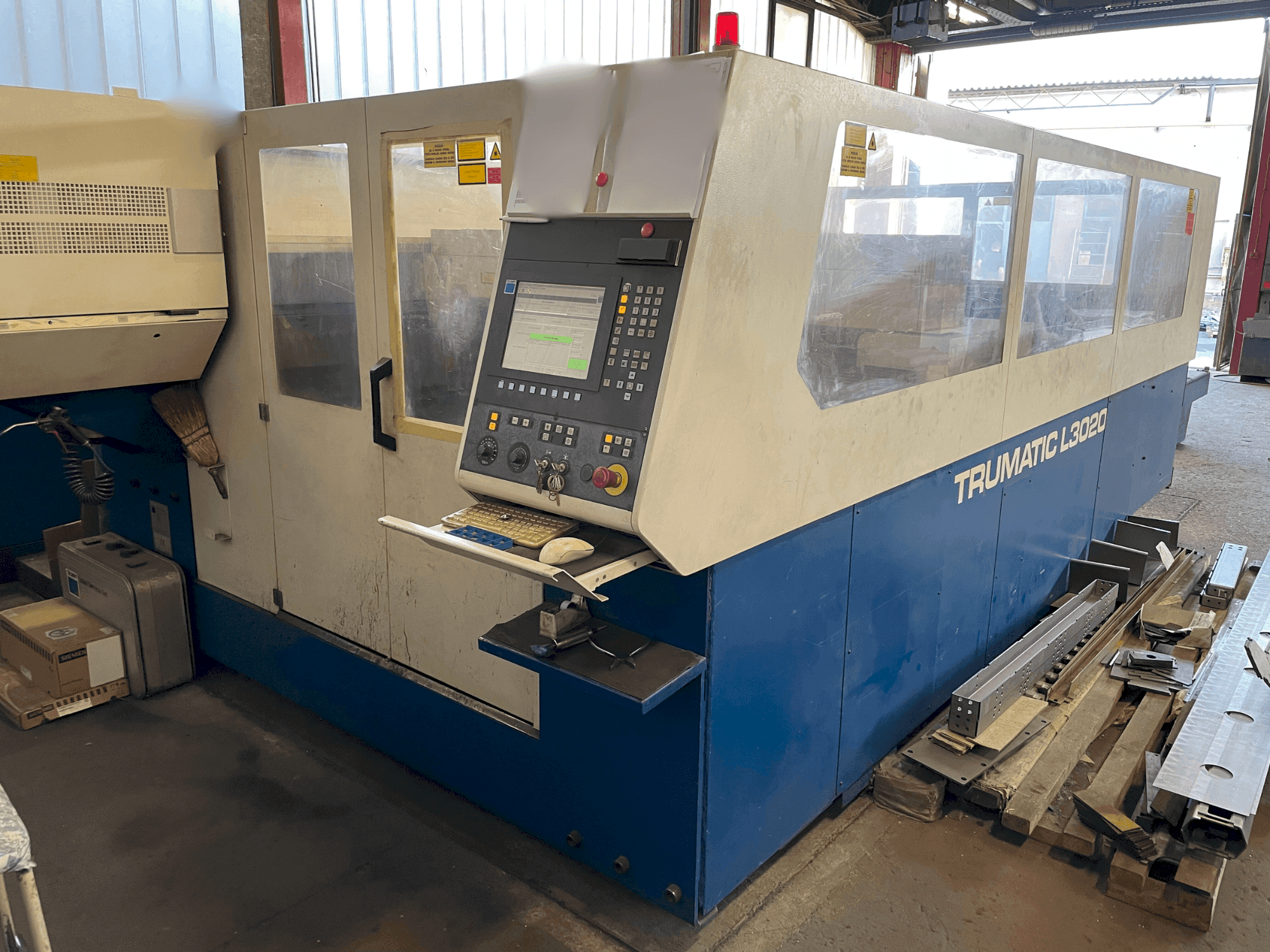 Front view of TRUMPF Trumatic TC L3020 machine