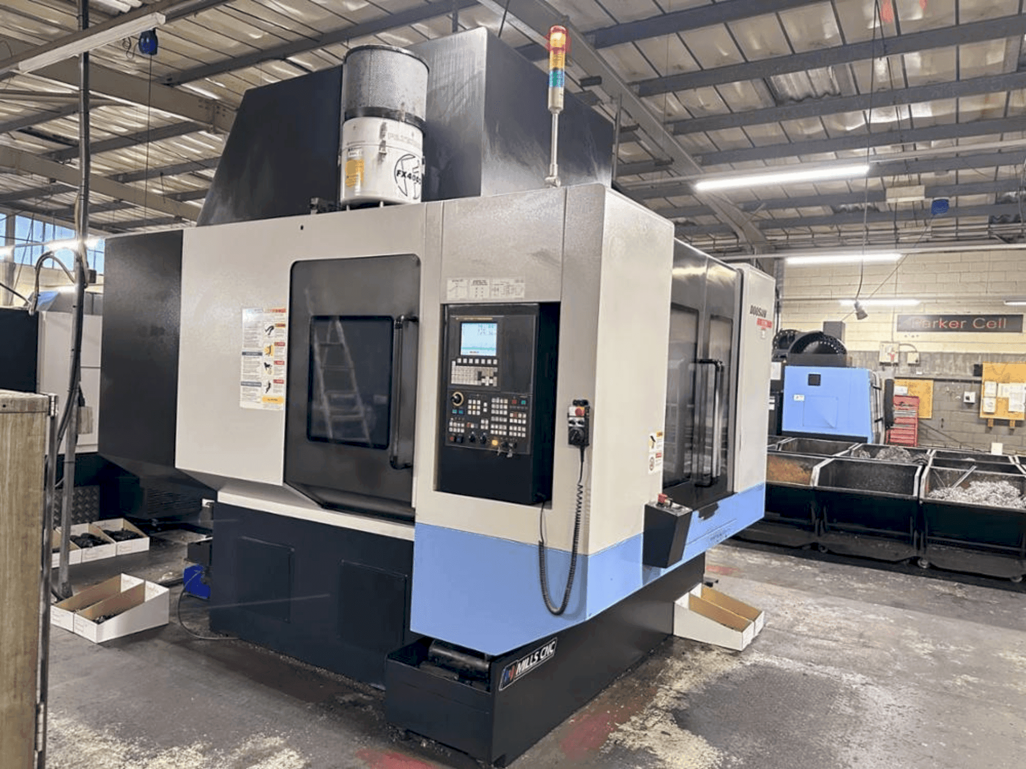 Front view of DOOSAN VC 510 machine