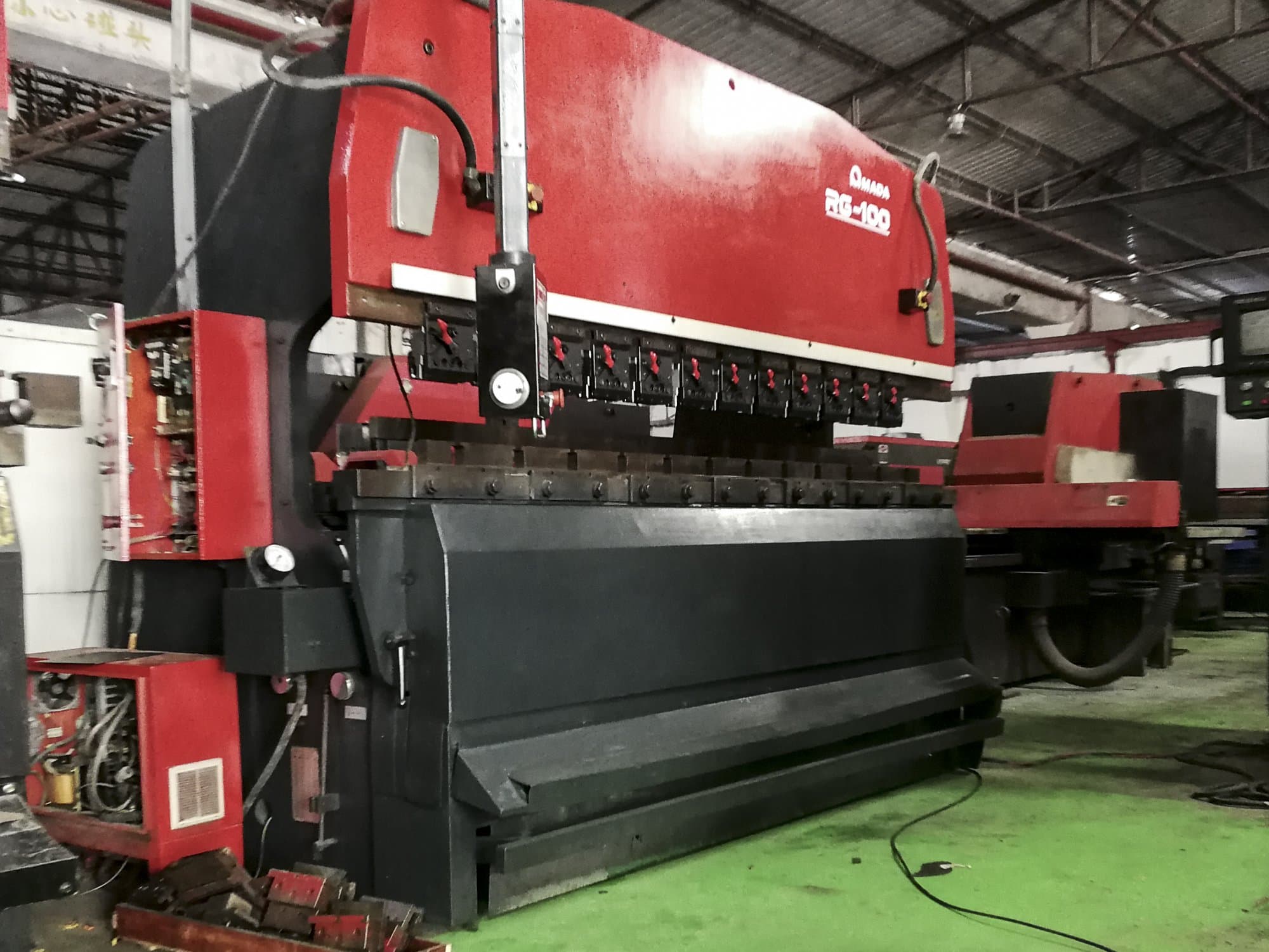 Rg Machine AMADA RG-100 Bending Machine